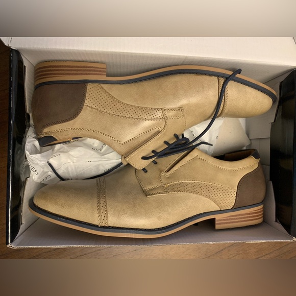 Men’s Guess Taupe Oxford Shoe | Size 10 | New in Box - Picture 2 of 6